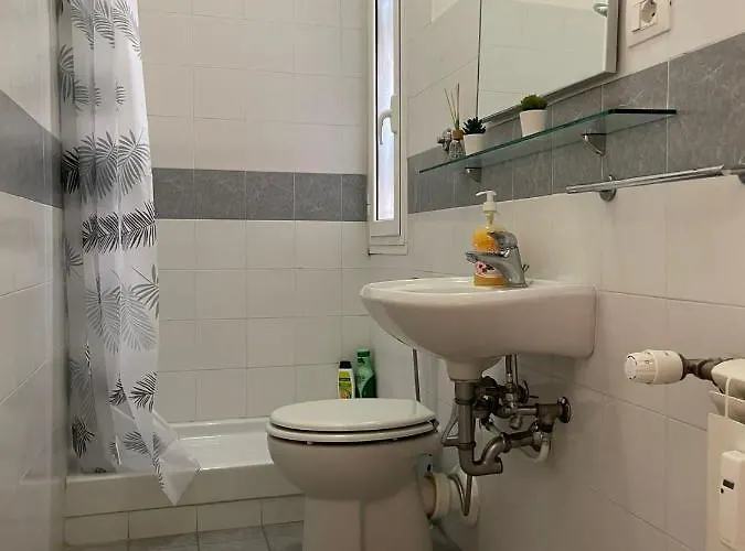 Apartament Group *